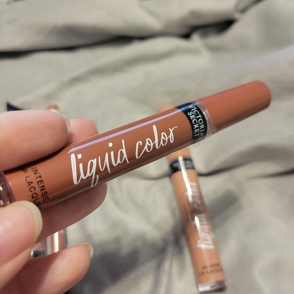 Victoria's Secret LIP Products BUNDLE,  ALL SEALED!!! - Picture 14 of 16